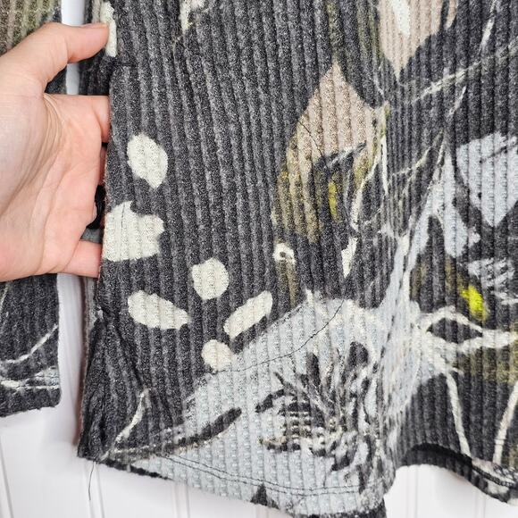 LOGO Lounge Lori Goldstein Womens Cloud Waffle Printed Scoop Neck Top Sz XS Gray - Picture 4 of 8